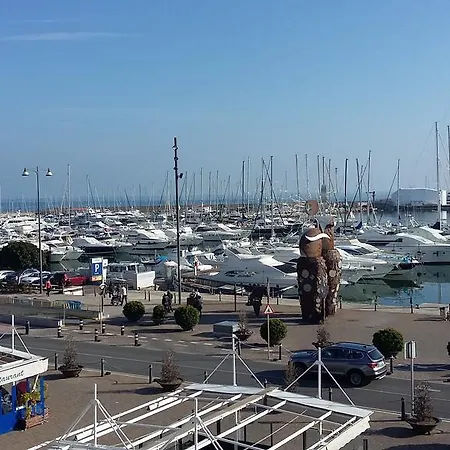 Al Centre Del Port